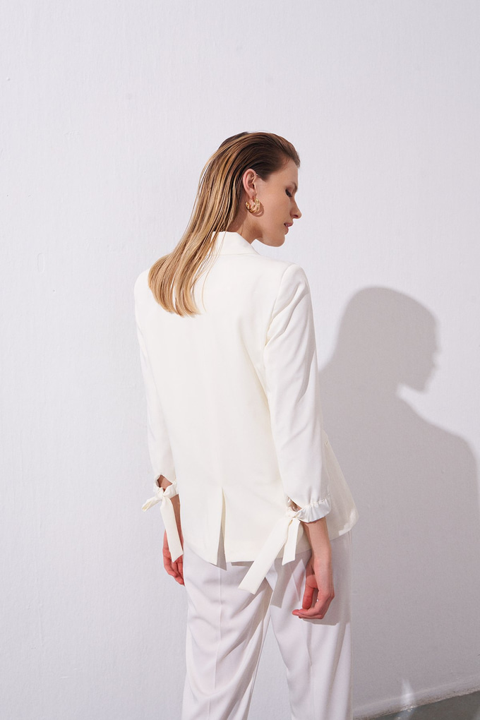 Beyaz Oversize Kruvaze Blazer