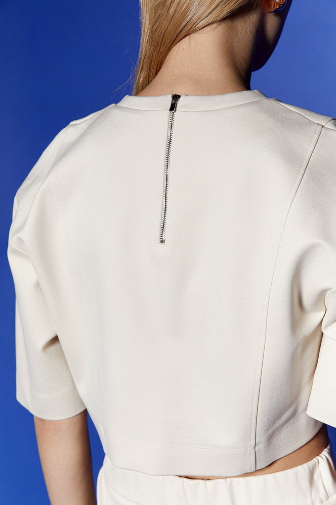 Ekru Basic Crop T-Shirt