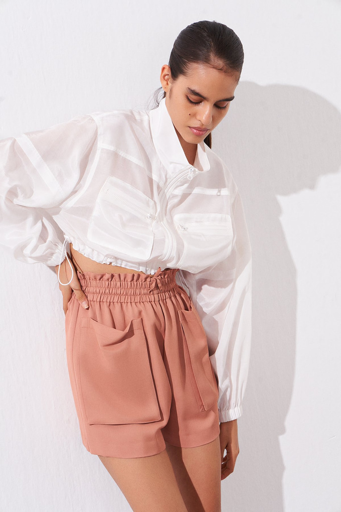 Ekru Fermuarlı Dik Yaka Crop Fit Ceket
