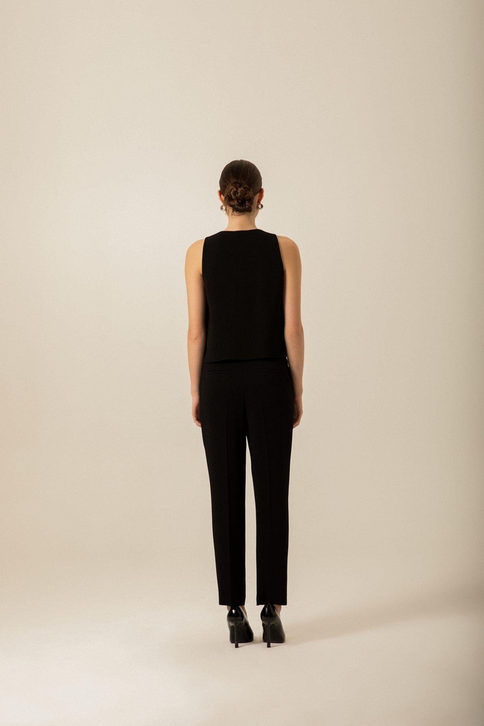 Fermuar Detaylı V Yaka Siyah Bluz