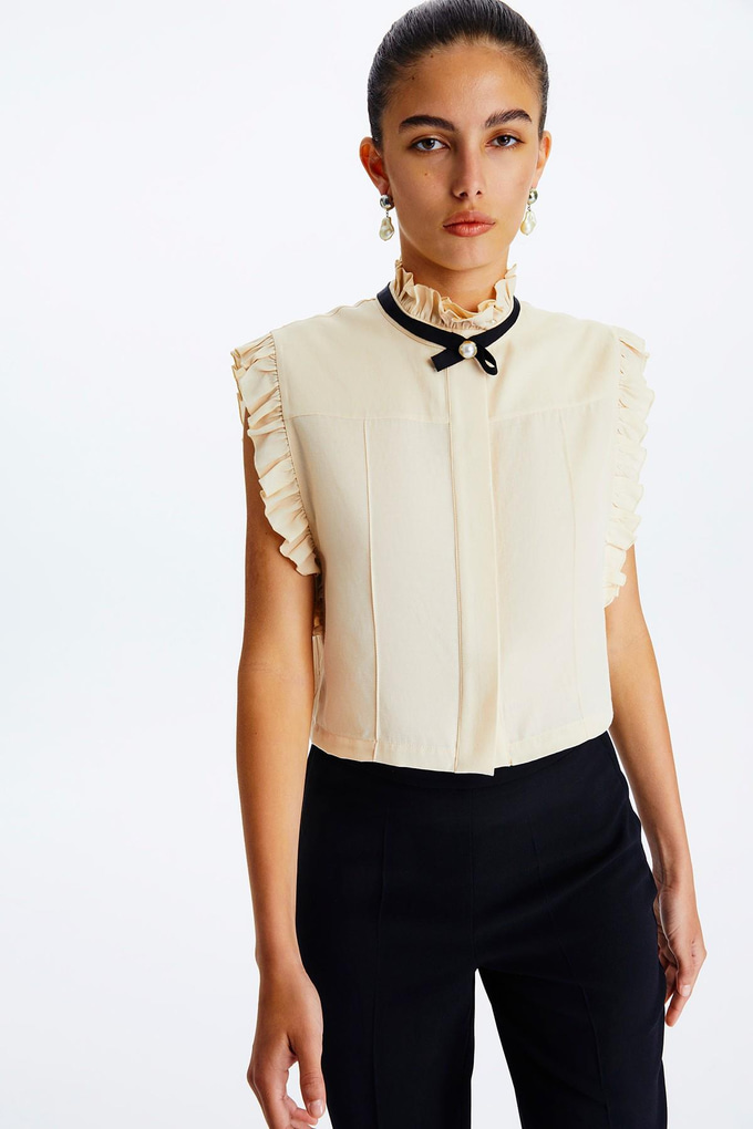 Fırfırlı Bej Crop Gömlek