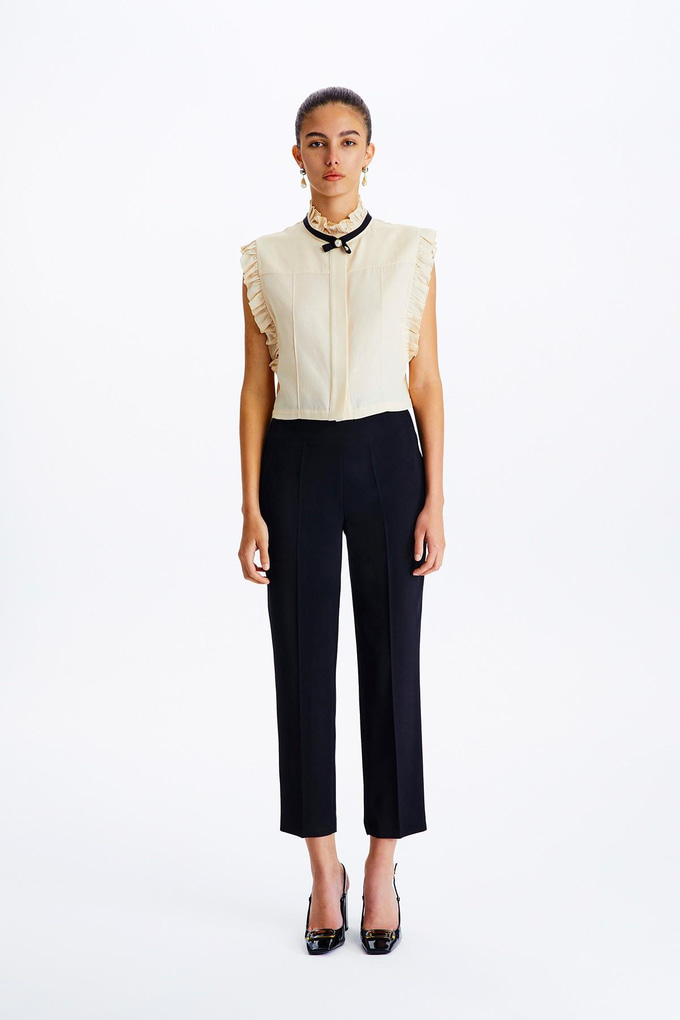 Fırfırlı Bej Crop Gömlek