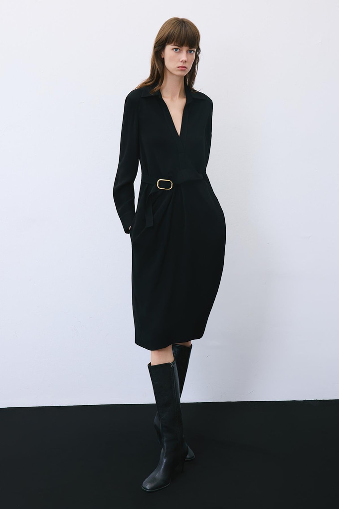 Gold Tokalı Midi Siyah Elbise