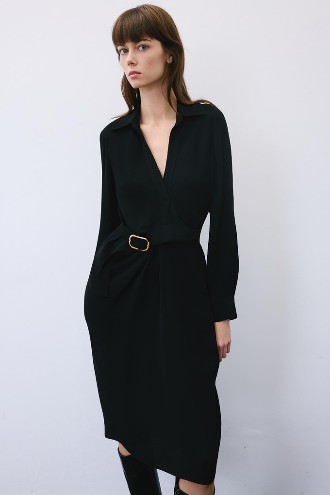 Gold Tokalı Midi Siyah Elbise