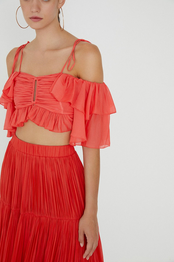 Narçiçeği Askılı Volanlı Crop Bluz