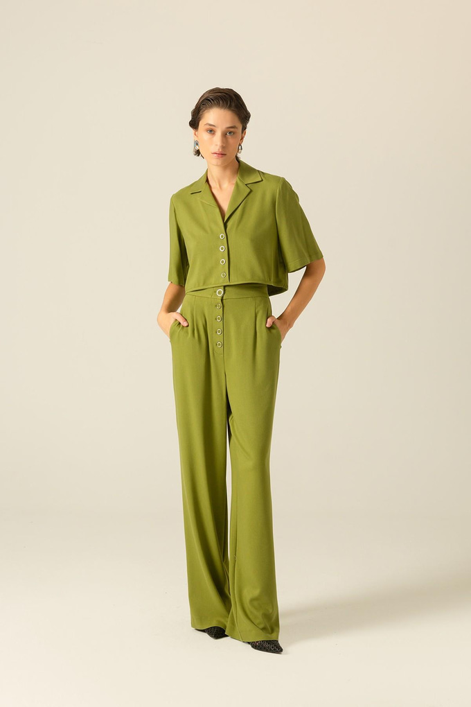 Önden Düğme Detaylı Ceket Yaka Yeşil Bluz