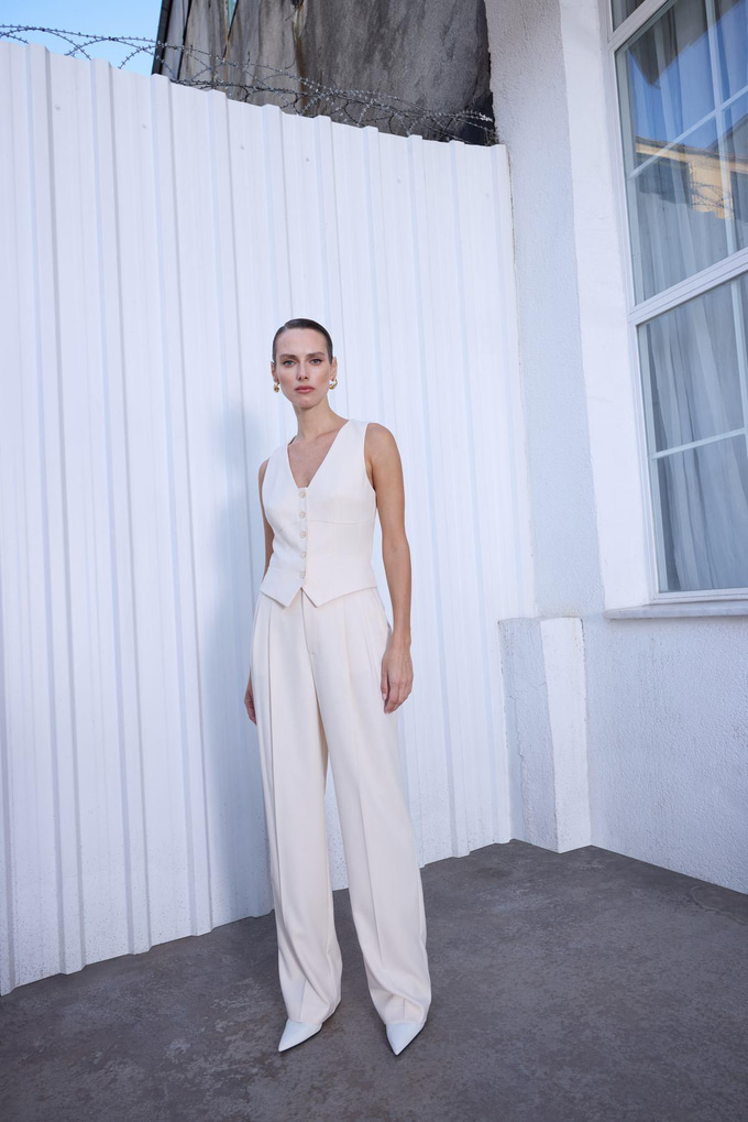 Front Button Sleeveless Ecru Vest