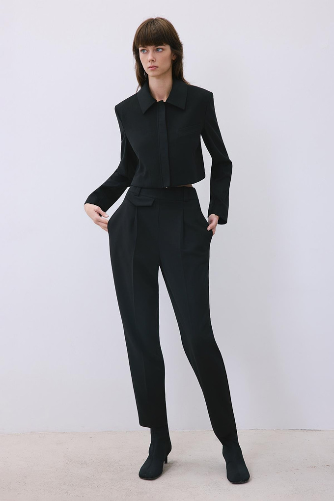 Black Wool-Blend Pleated High Waist Pants