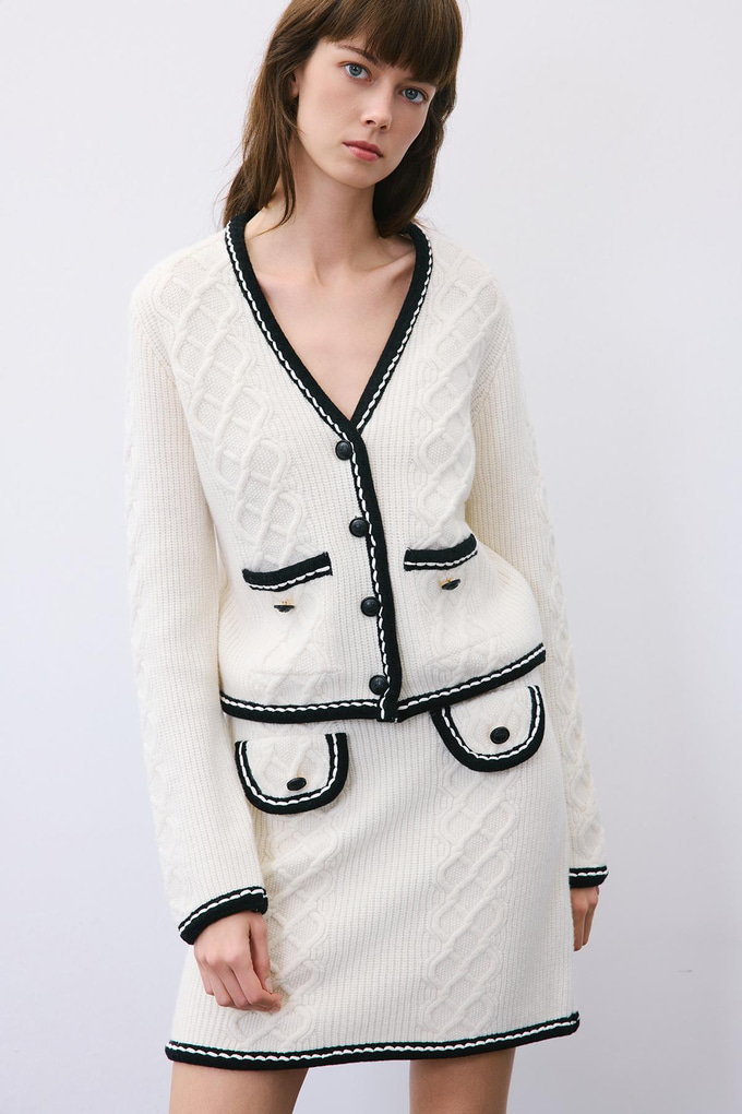 Ecru Knit Mini Skirt with Contrast Piping