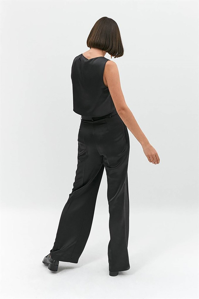 Siyah Saten Crop Bluz