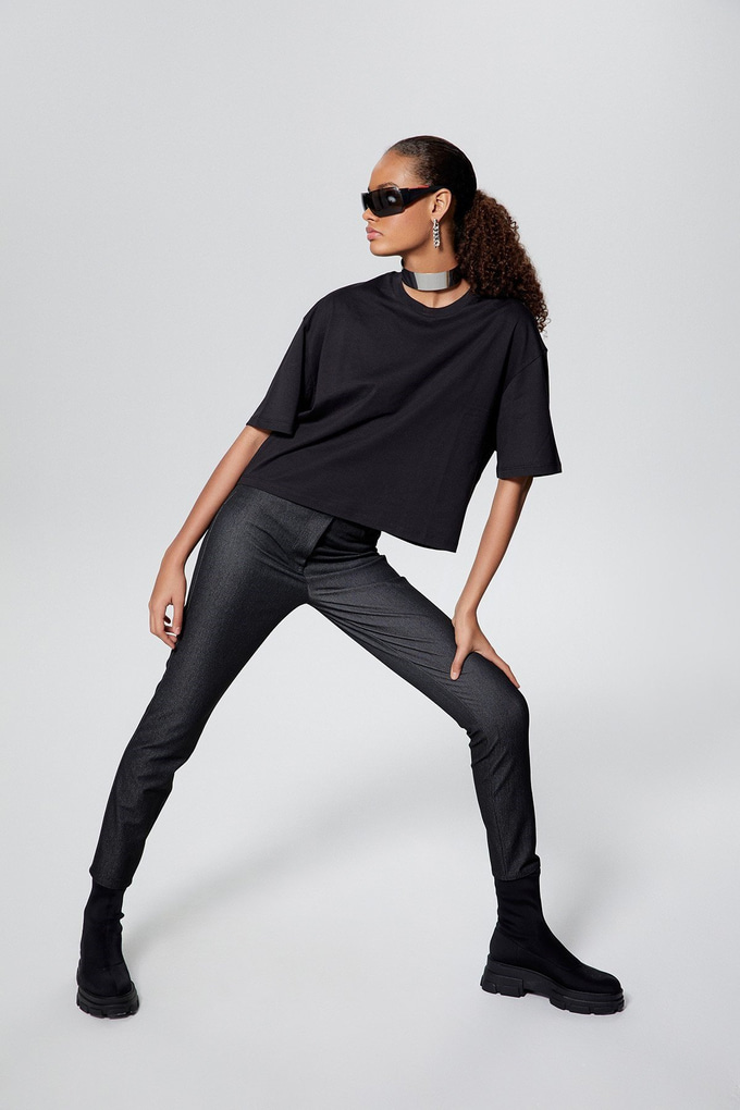 Taşlı Basic Siyah T-Shirt