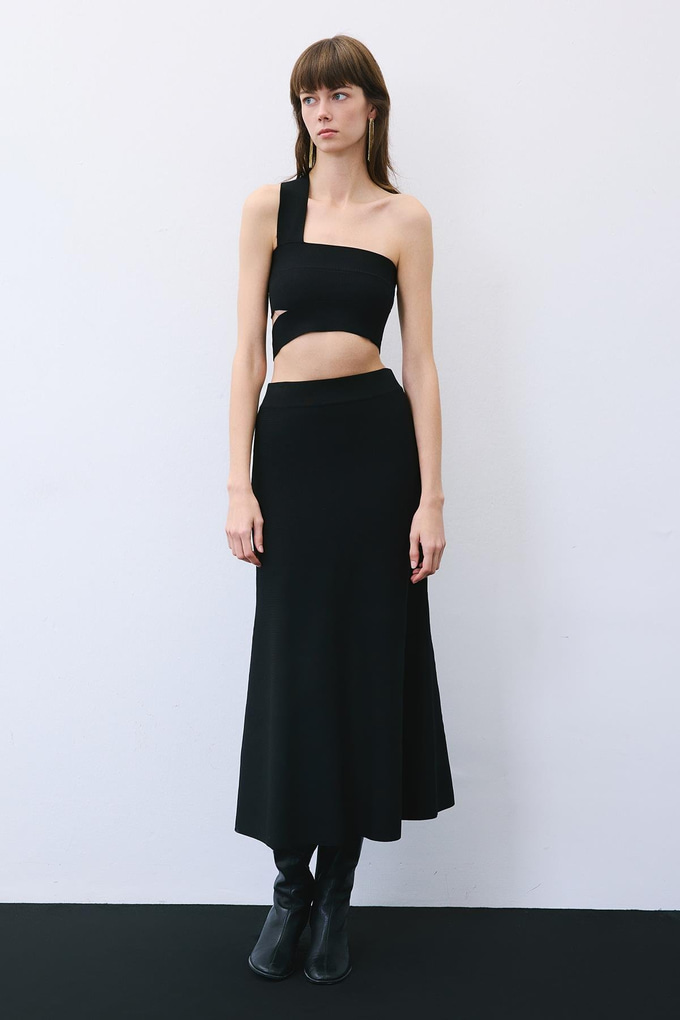 Black Knit One-Shoulder Bandeau Top