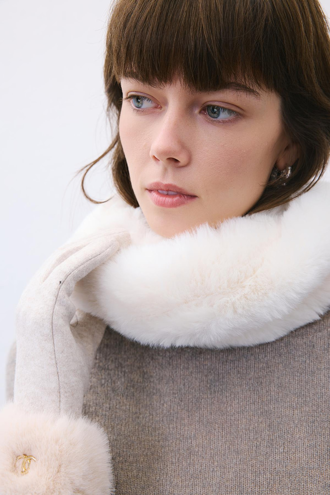 Fluffy Ecru Faux Fur Scarf