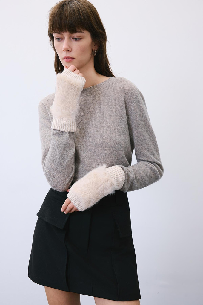Fluffy Ecru Knit Gloves
