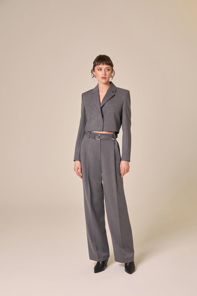 Uzun Kollu Gri Crop Ceket