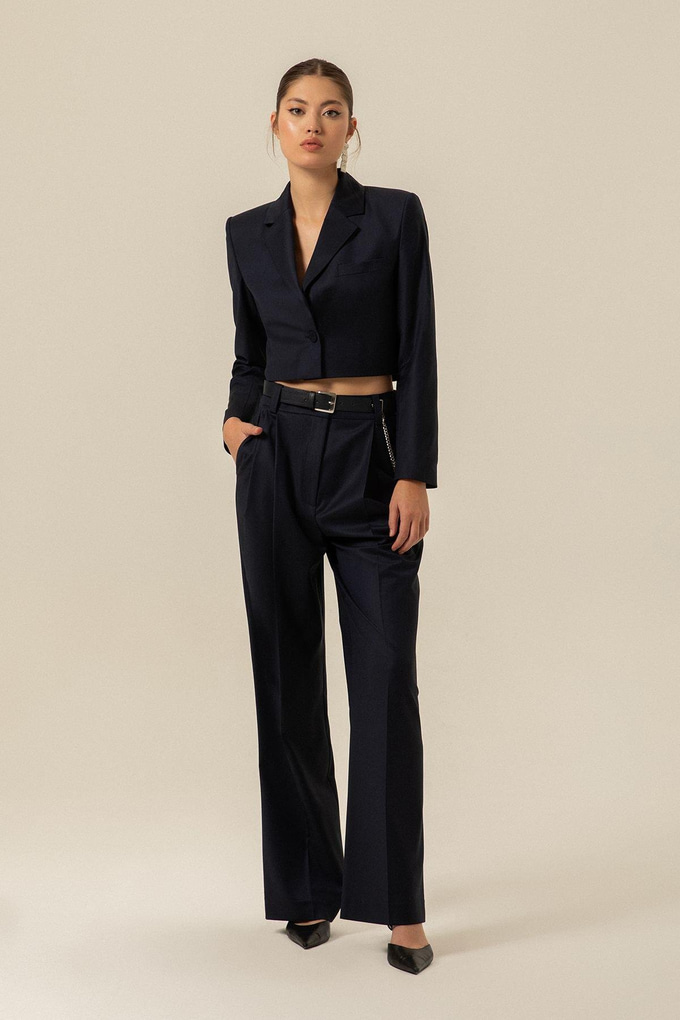 Uzun Kollu Lacivert Crop Ceket