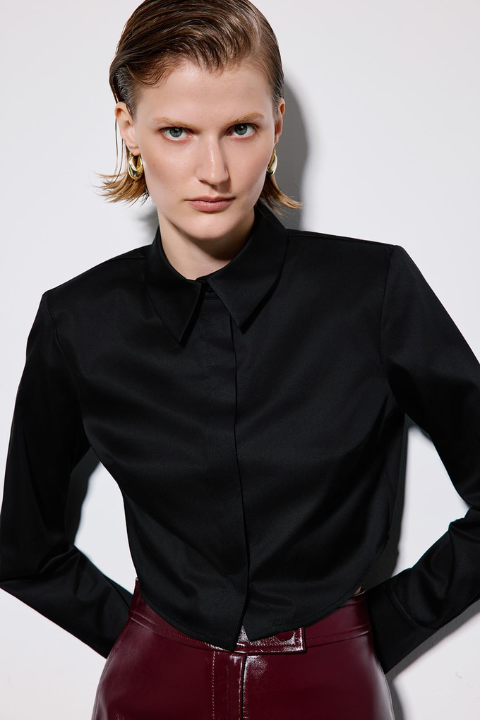 Black Poplin Long Sleeve Shirt With Shoulder Pads