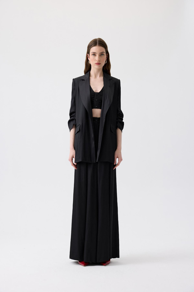 Padded Relaxed Fit Black Blazer
