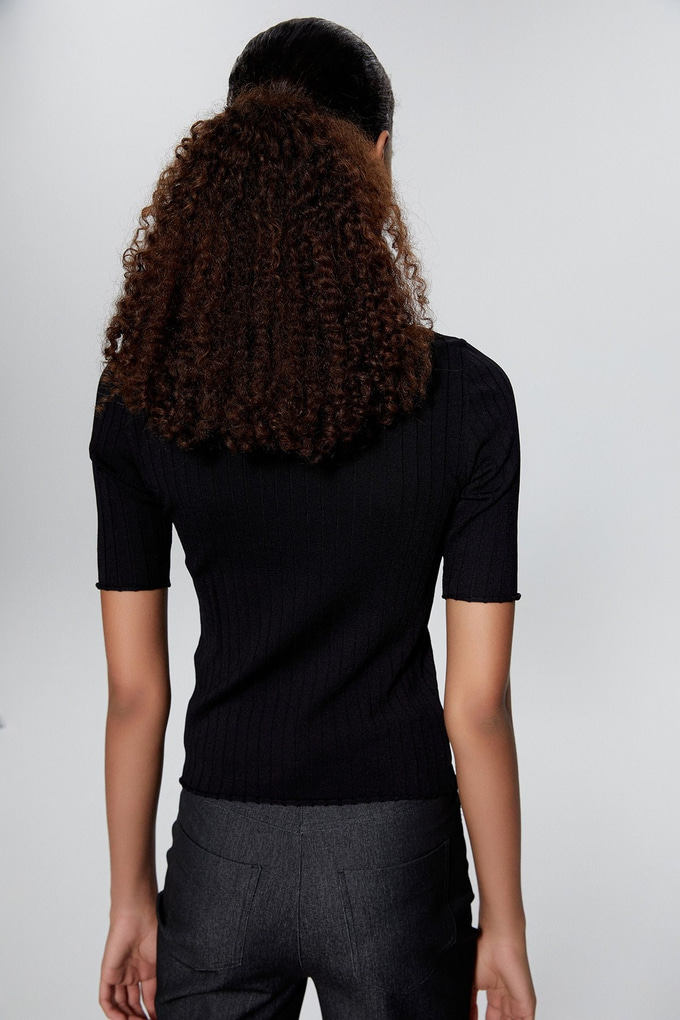 Yakalı Siyah Triko Bluz