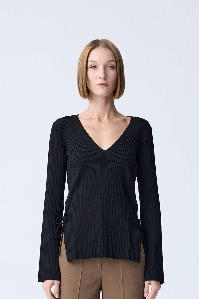 Slit Detail Black Knit Blouse