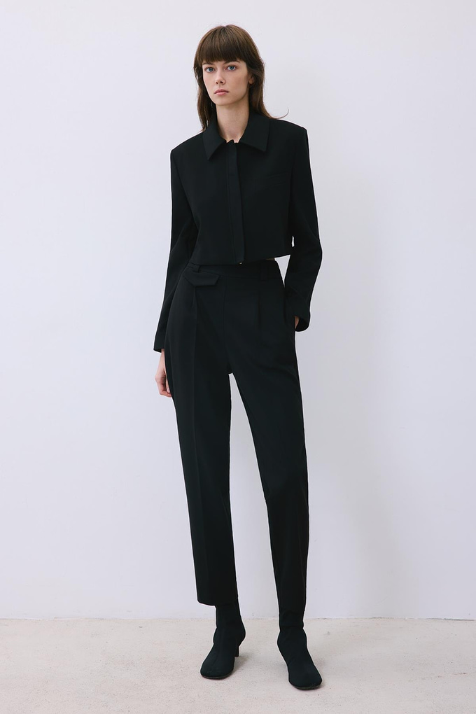 Black Wool-Blend Zip-Up Crop Jacket