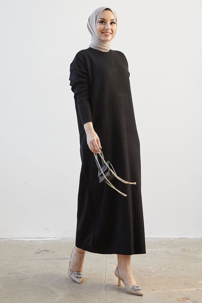 Arissa High Neck Long Knit Dress - Black