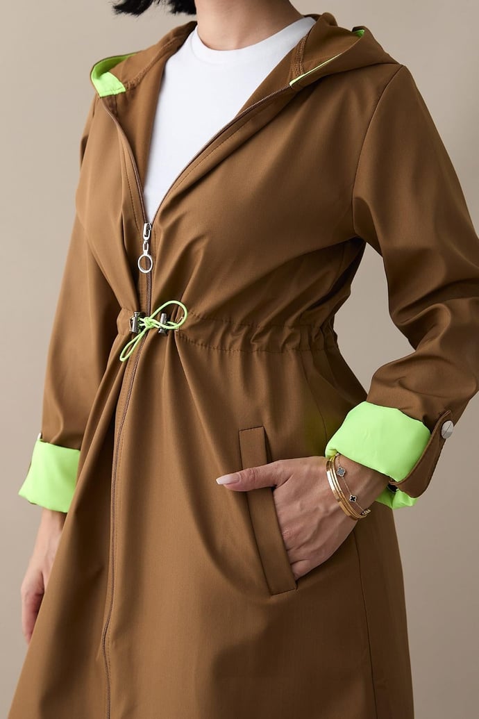 Beli Büzgülü Kapüşonlu Neon Trenç - Taba \ Yeşil