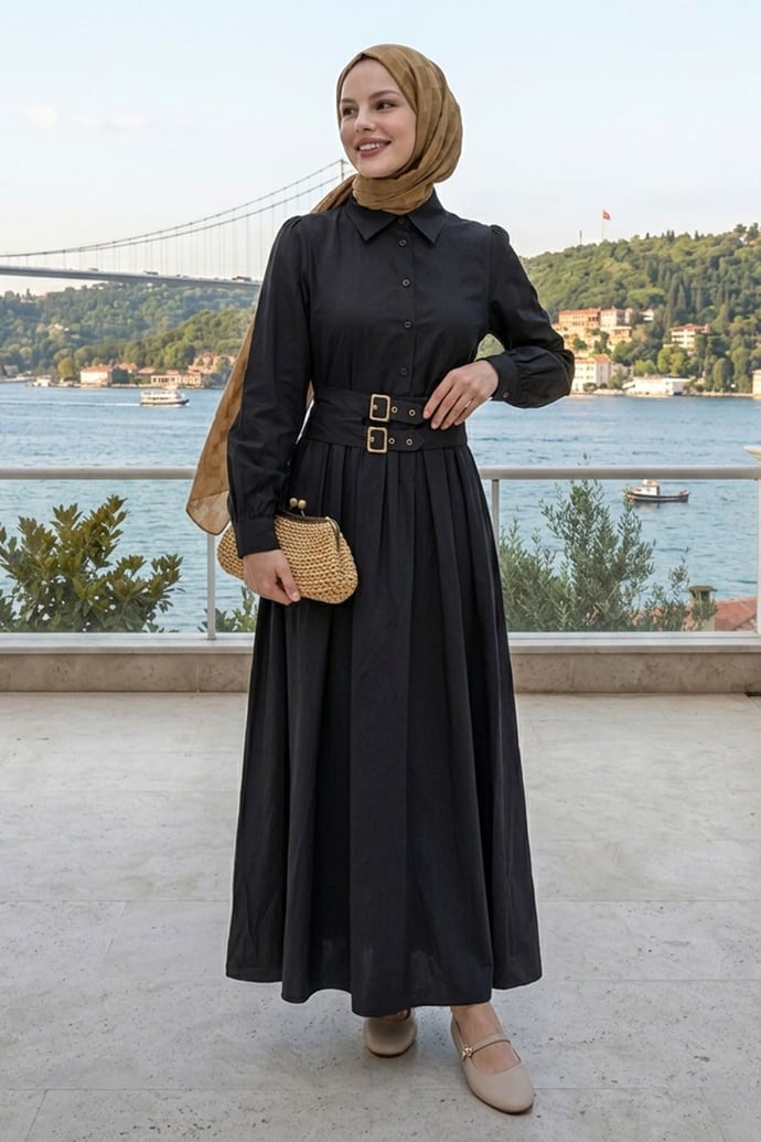 Çift Toka Kemerli Siyah Elbise