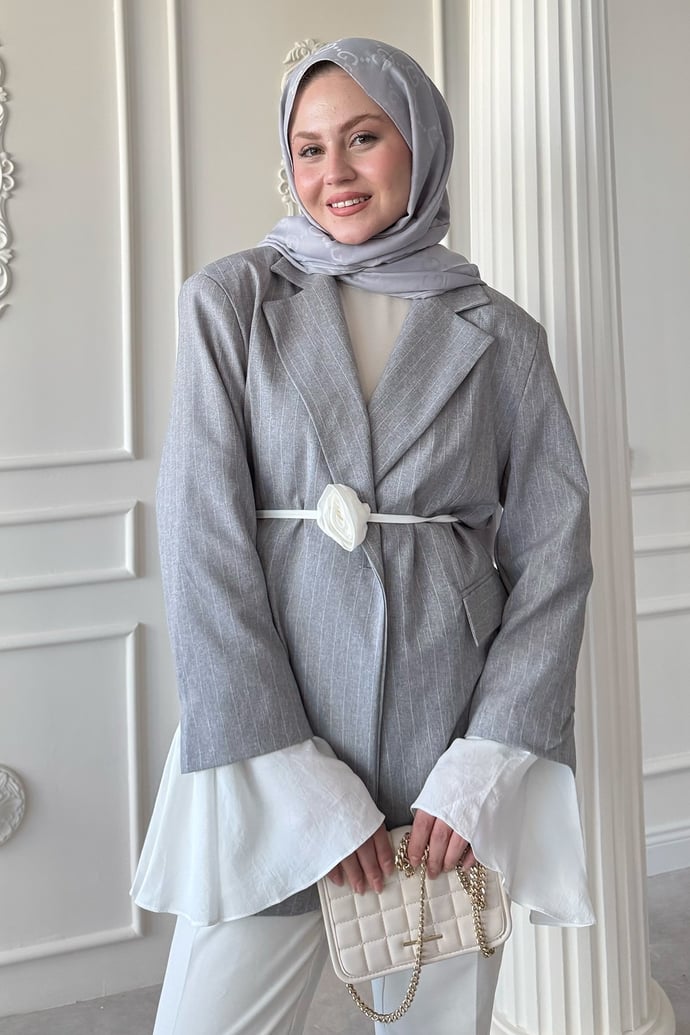Çizgili Kolları Volanlı Gri Blazer Ceket