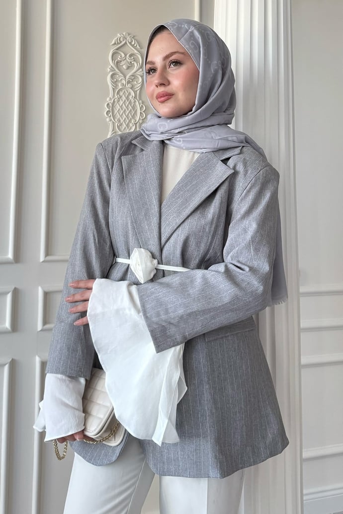Çizgili Kolları Volanlı Gri Blazer Ceket