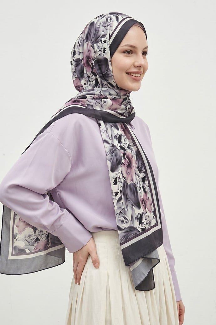 Gül Desen Siyah Soft Pamuk Şal
