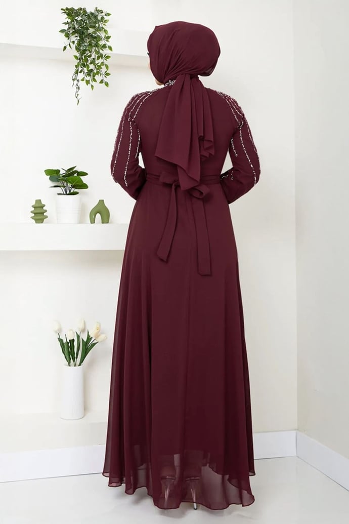 Kolları Taşlı Pullu Koyu Kırmızı Şifon Abiye