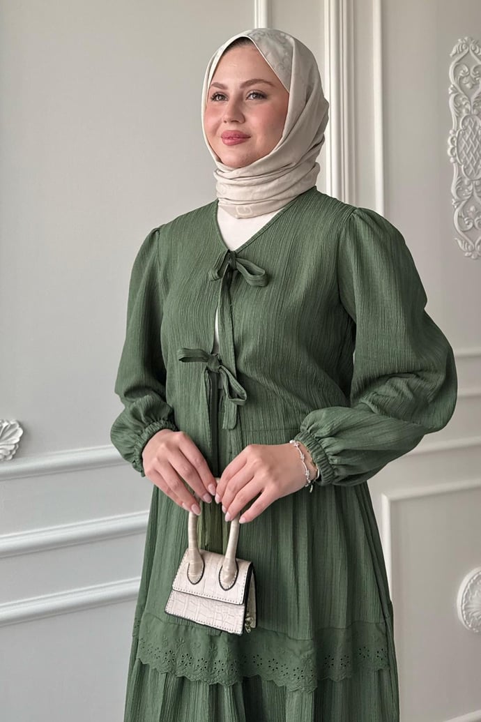 Kurdeleli Dantel Detay Etekli Krep Mint Yeşili Takım