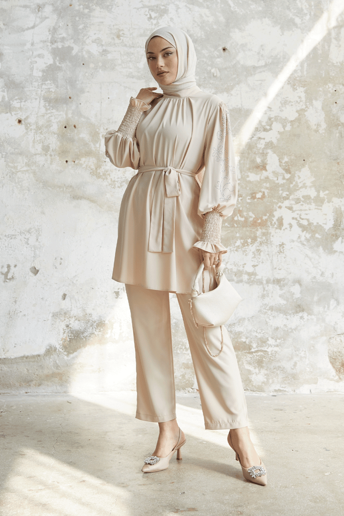 Stone-Detail Balloon Sleeve Satin Suit - Beige