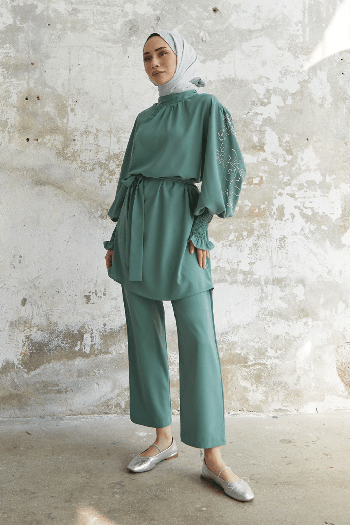 Stone-Detail Balloon Sleeve Satin Suit - Mint