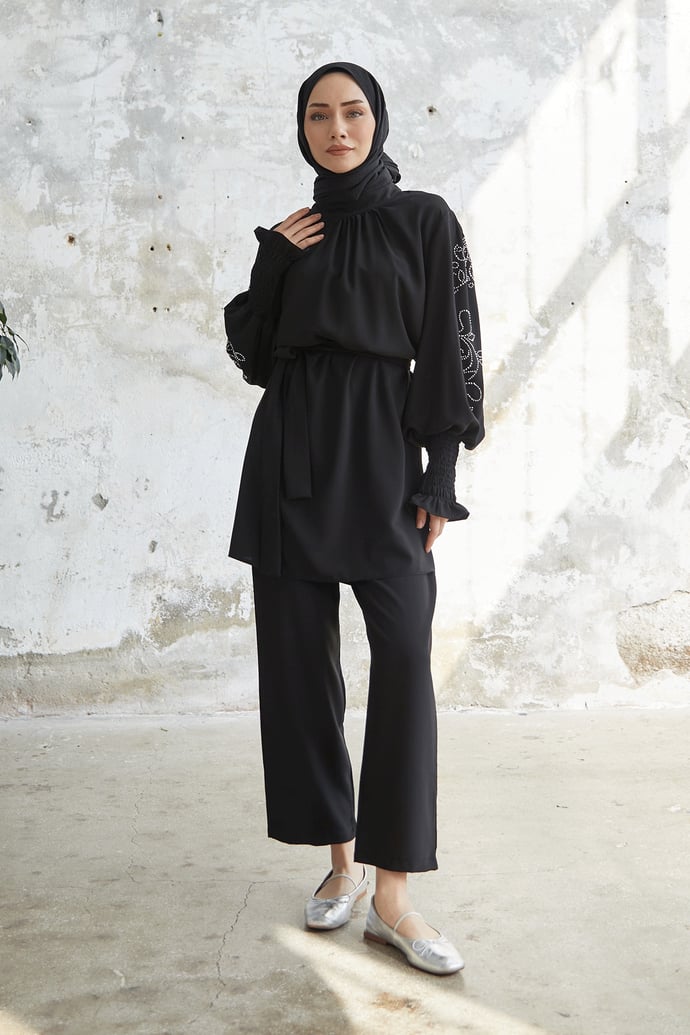 Stone-Detail Balloon Sleeve Satin Suit - Black