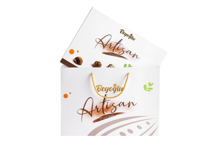 Beyoğlu Artizan Assorted Mini Pralin 350 Gr. Hediyelik Kutu Çikolata - En Lezzetli Çikolatalar burada! Özel indirimlerle beyoglucikolata.com.tr'de. Hemen ziyaret edin ve sevdiklerinize lezzet dolu bir hediye alın!Beyoğlu Artizan Assorted Mini Pralin 350 Gr. Hediyelik Kutu Çikolata