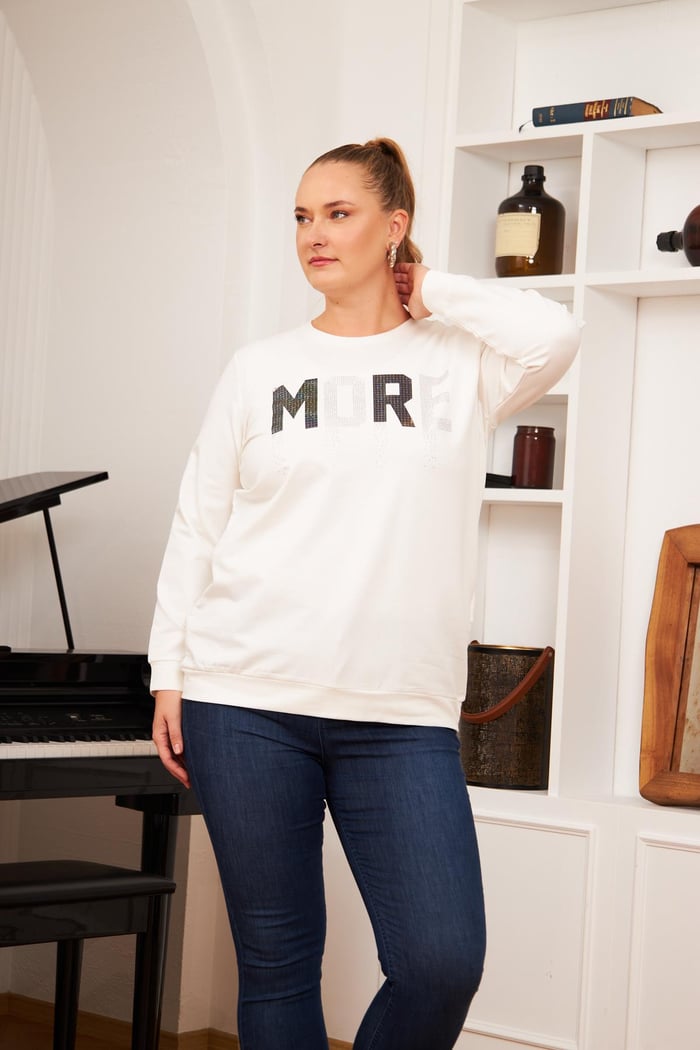 Büyük Beden Taş Baskılı Sweatshirt Ekru