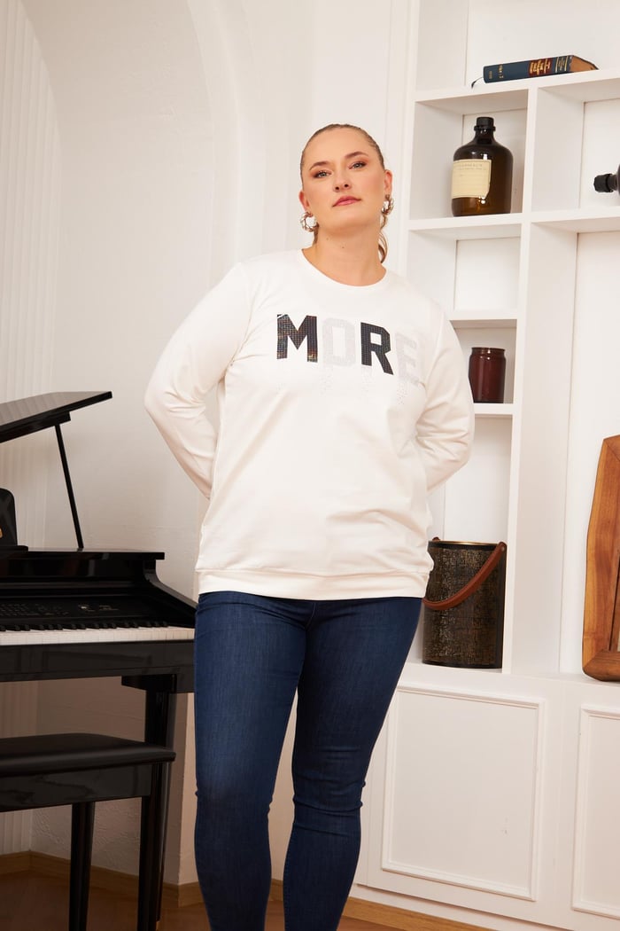 Büyük Beden Taş Baskılı Sweatshirt Ekru