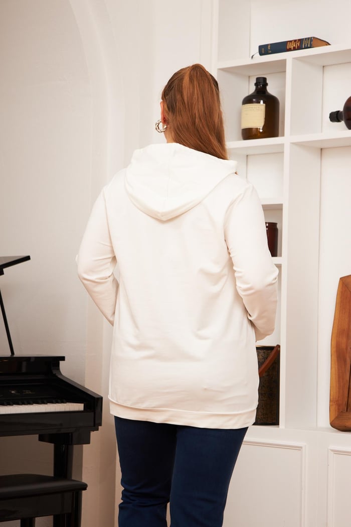 Büyük Beden Taş Baskılı Sweatshirt Ekru