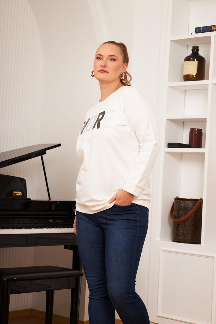 Büyük Beden Taş Baskılı Sweatshirt Ekru
