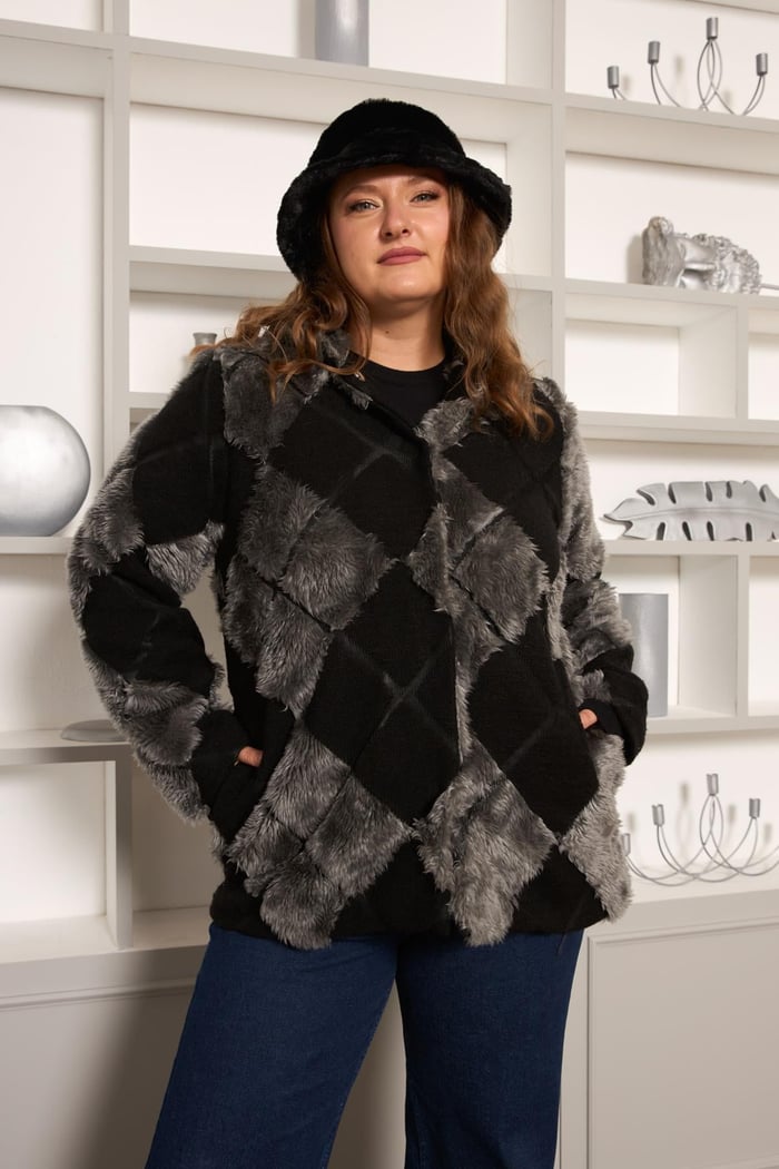 Geometrik Peluş Büyük Beden Kapşonlu Ceket Siyah