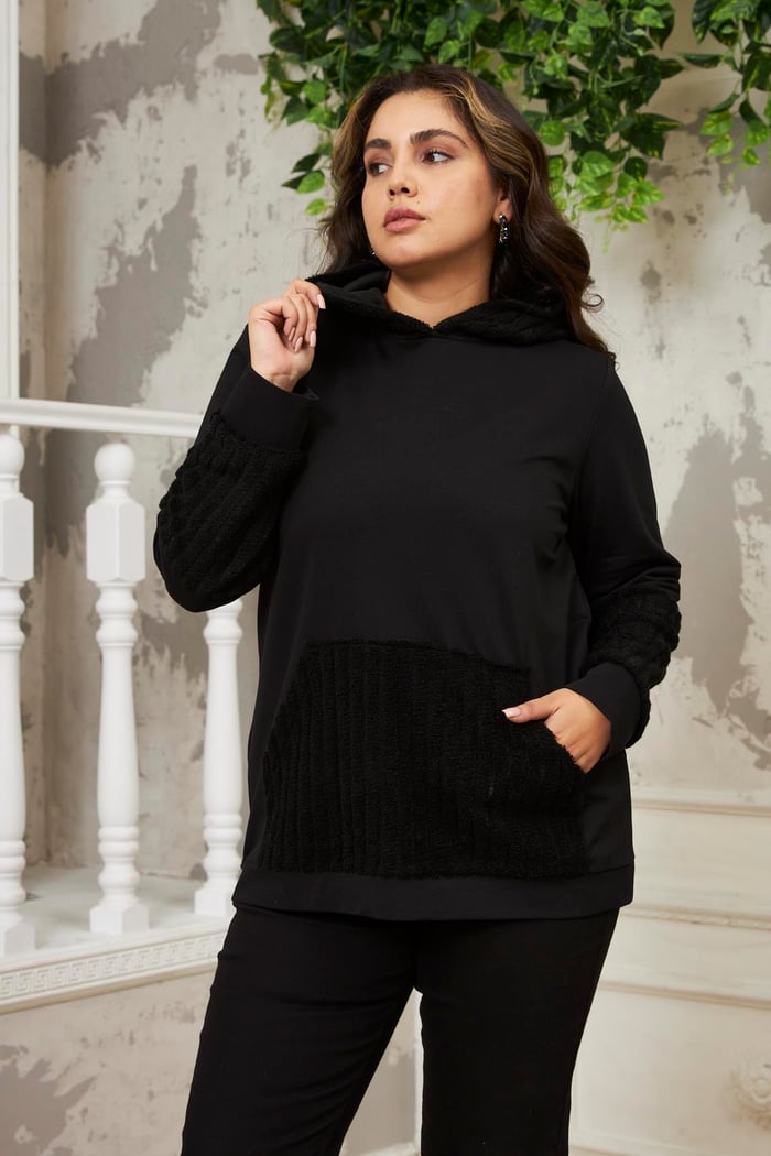 Kol Detaylı Büyük Beden Siyah Sweatshirt