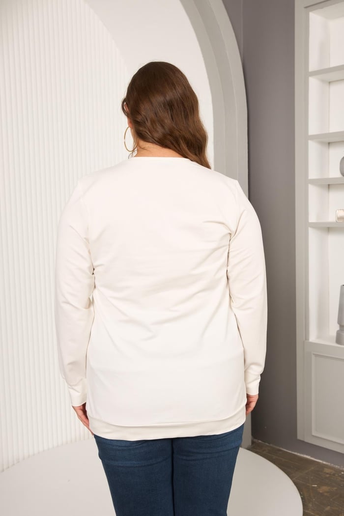 Yaka Zincir Detaylı Büyük Beden Sweatshirt Ekru