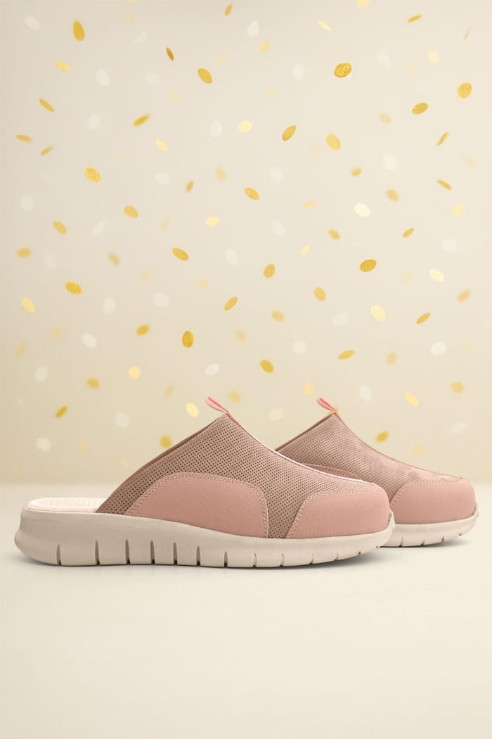 Heep Medical Genuine Leather Powder Comfort Cream Based Sports Slippers