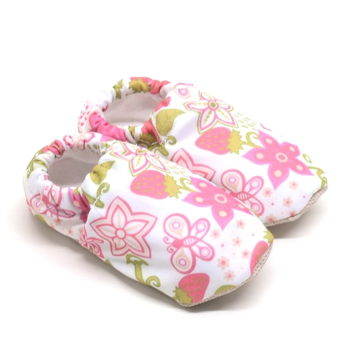 non Slip seasonal Strawberry Girl Baby Cloth Shoes