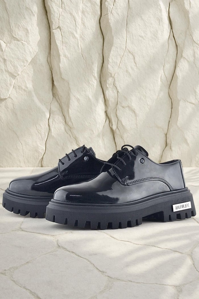 Rakerplus Black Patent Leather Lace-Up Oxford Metal Detailed Casual Shoes
