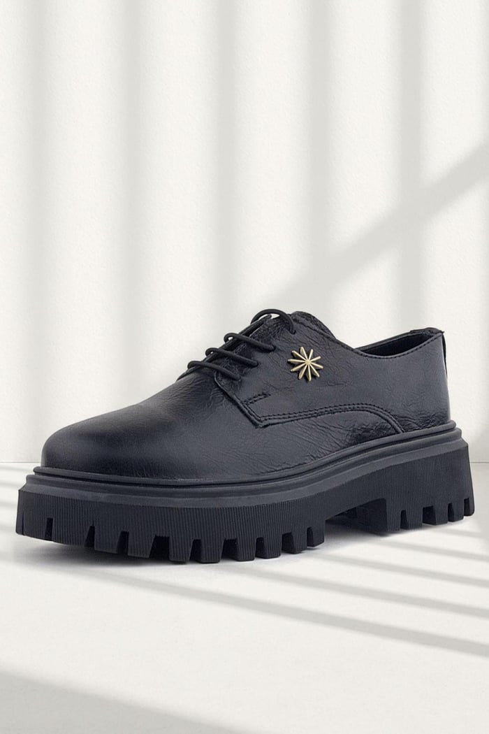 Rakerplus Black Crinkle Genuine Leather Lace-Up Buckle Detailed Girls' Oxford Shoes