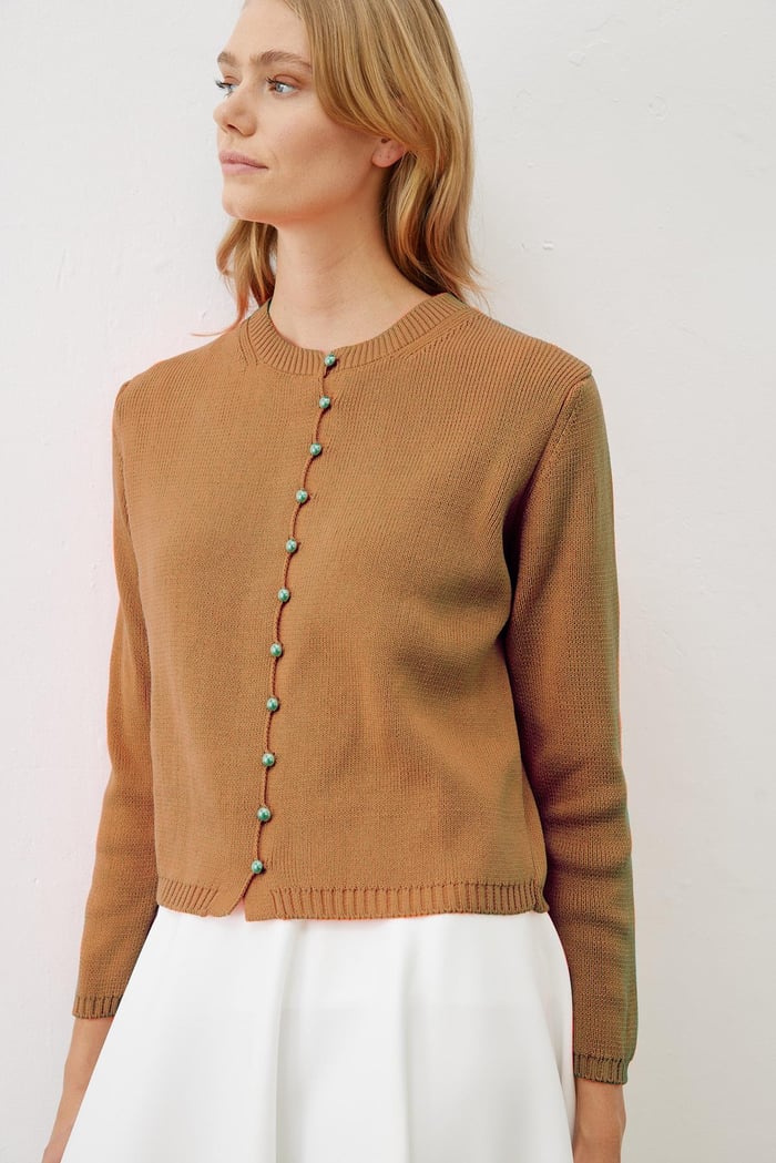 LOREN METAL DÜĞMELİ TRİKO HIRKA CAMEL