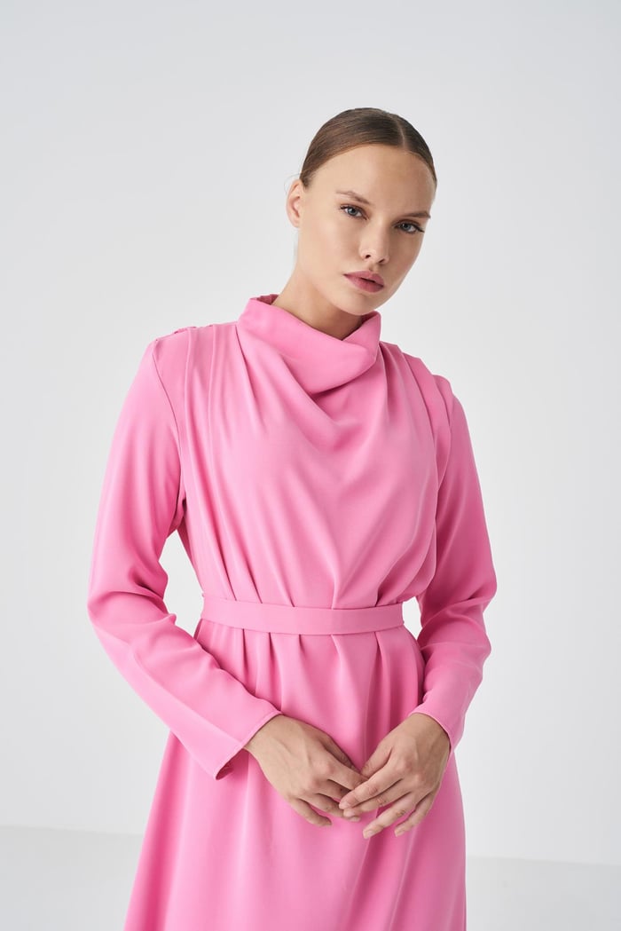 ZARİF KREP ELBİSE PEMBE